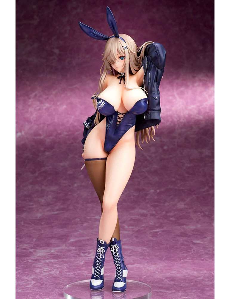 Ques Q - Figure Bad Bunny Illustration by Mataro