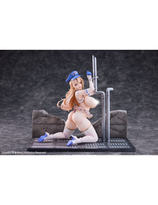 Lovely - figurine Christina Restrained Police Officer