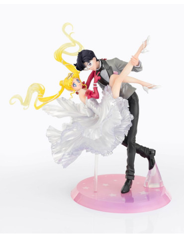 Bandai - Sailor Moon - FiguartsZERO Chouette figure Usagi & Tuxedo Mask Moonlight Glow Edition