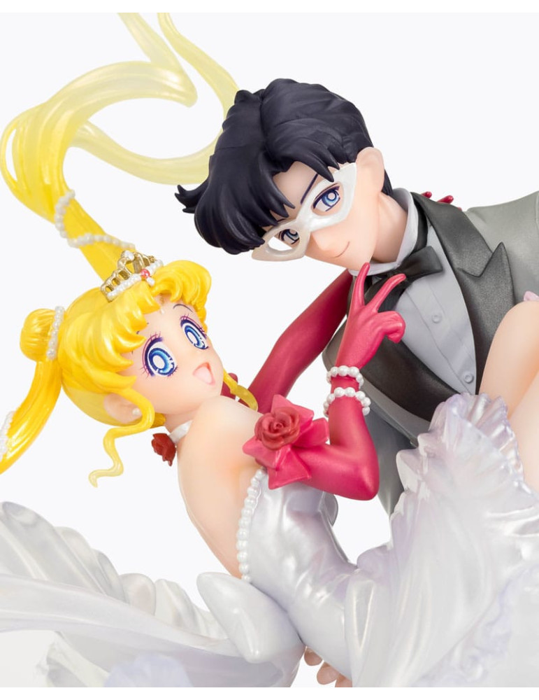 Bandai - Sailor Moon - Figurine FiguartsZERO Chouette Usagi & Tuxedo Mask Moonlight Glow Edition