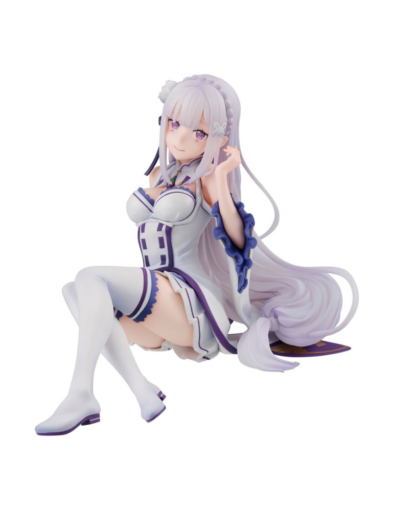 Megahouse - Re:ZERO Starting Life in Another World - Melty Princess figure Emilia Palm Size