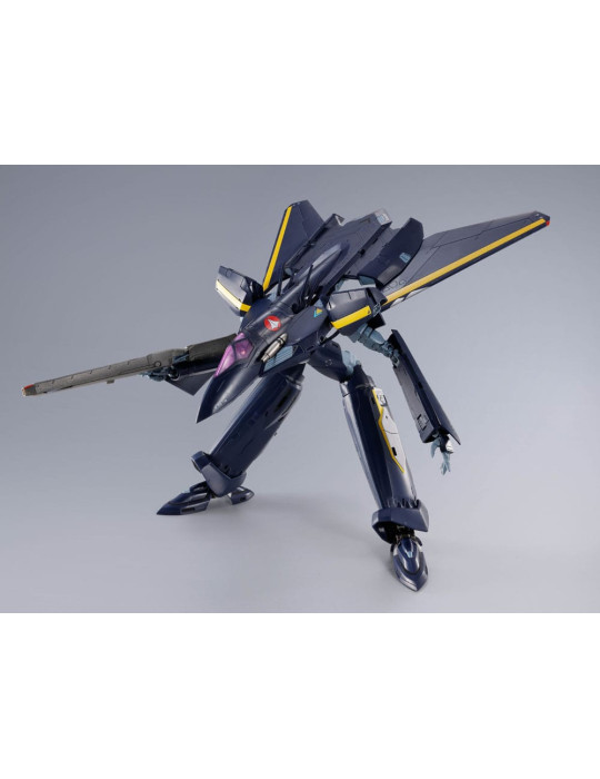 Bandai - Macross 7 - DX Chogokin figure VF-17S Nightmare Stealthvalkyrie (Gamlin Kizaki use)
