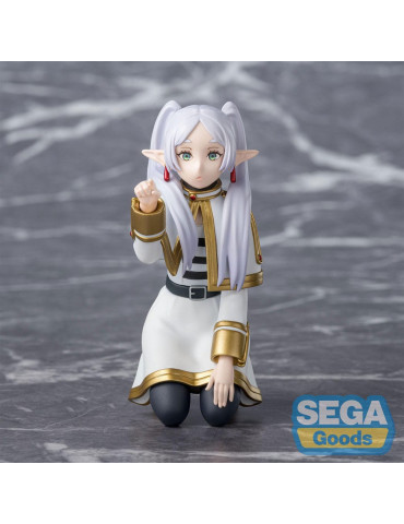Sega - Frieren: Beyond Journey's End - figurine PM Perching Frieren Poking Something