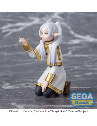 Sega - Frieren: Beyond Journey's End - figurine PM Perching Frieren Poking Something 2