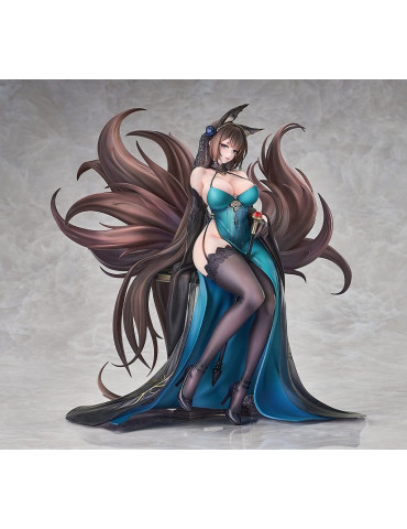 Good Smile Company - Azur Lane - figure Amagi: Throne of Fallen Petals Ver.