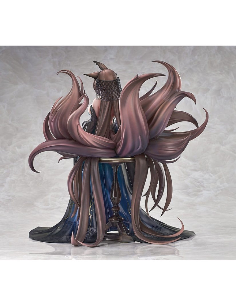 Good Smile Company - Azur Lane - figure Amagi: Throne of Fallen Petals Ver.