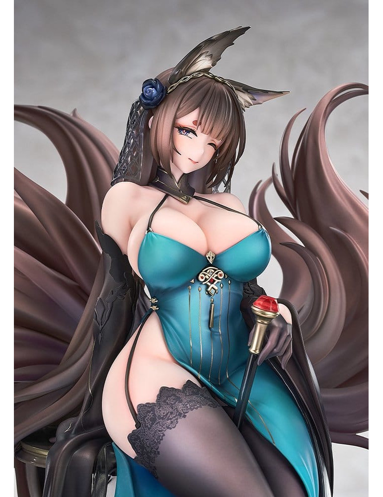 Good Smile Company - Azur Lane - figure Amagi: Throne of Fallen Petals Ver.