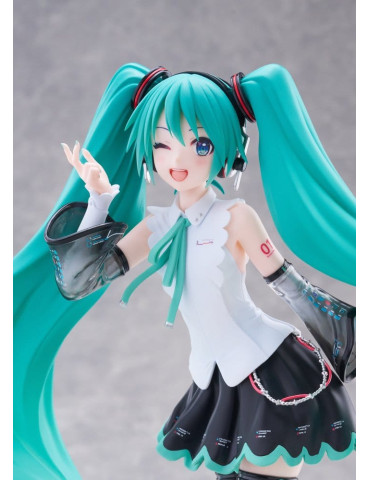 T-Most PVC Figure Hatsune Miku NT Ver. 29 cm Taito 2