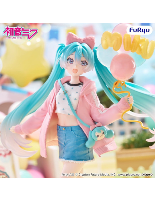 Hatsune Miku figurine PVC Muchute Theme Park Date Version 19 cm Furyu